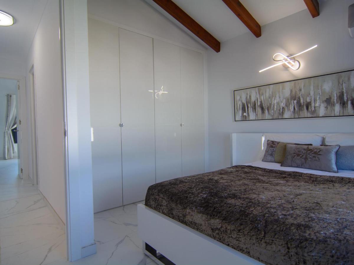 Las Chapas Playa Refurbished Beach Holiday home Marbella