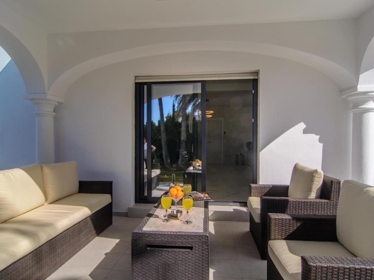 Las Chapas Playa Refurbished Beach